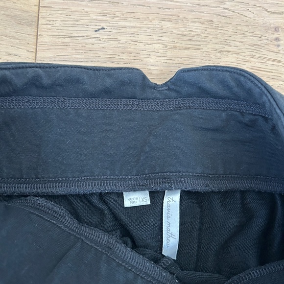 Travis Matthew Black Joggers - Picture 4 of 4